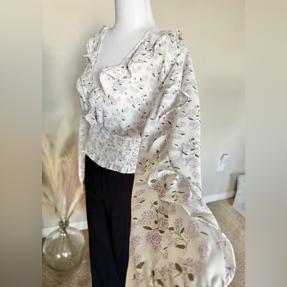 NWT - Floral Ruffle Smocked Crop Blouse - Picture 7 of 13